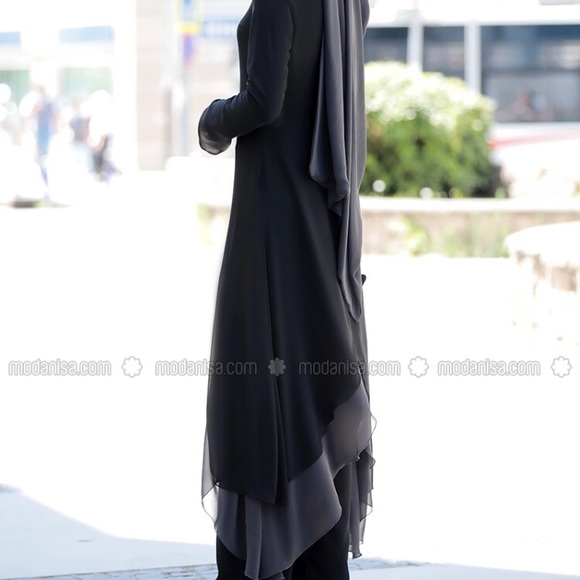 Suit Set - Picture 3 of 3